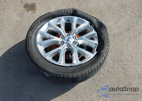 2019 Ford Expedition Platinum z USA, uszkodzony, nr VIN 1FMJU1LT2KEA47942